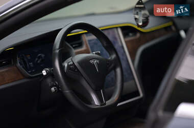 Лифтбек Tesla Model S 2018 в 