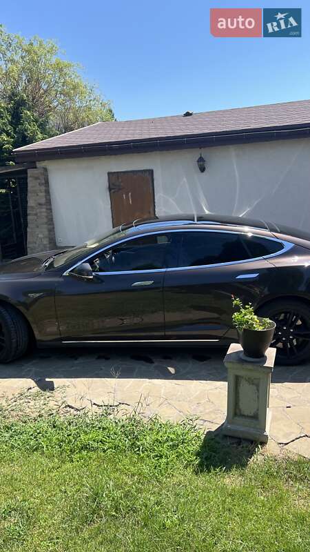 Ліфтбек Tesla Model S 2013 в Одесі