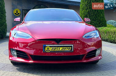 Ліфтбек Tesla Model S 2016 в 