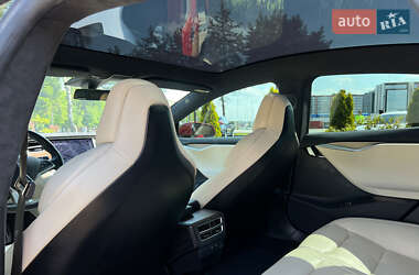 Ліфтбек Tesla Model S 2016 в 