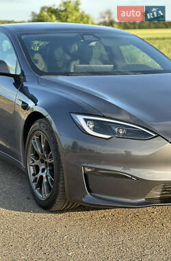 Лифтбек Tesla Model S 2022 в 