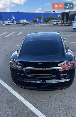 Лифтбек Tesla Model S 2018 в 