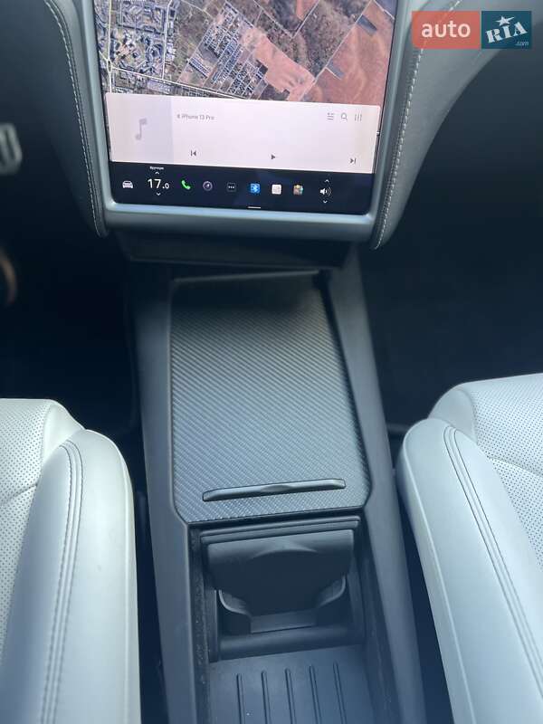 Лифтбек Tesla Model S 2018 в Ровно