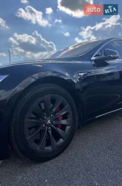 Лифтбек Tesla Model S 2018 в 