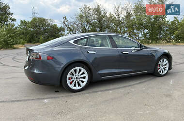 Лифтбек Tesla Model S 2016 в 