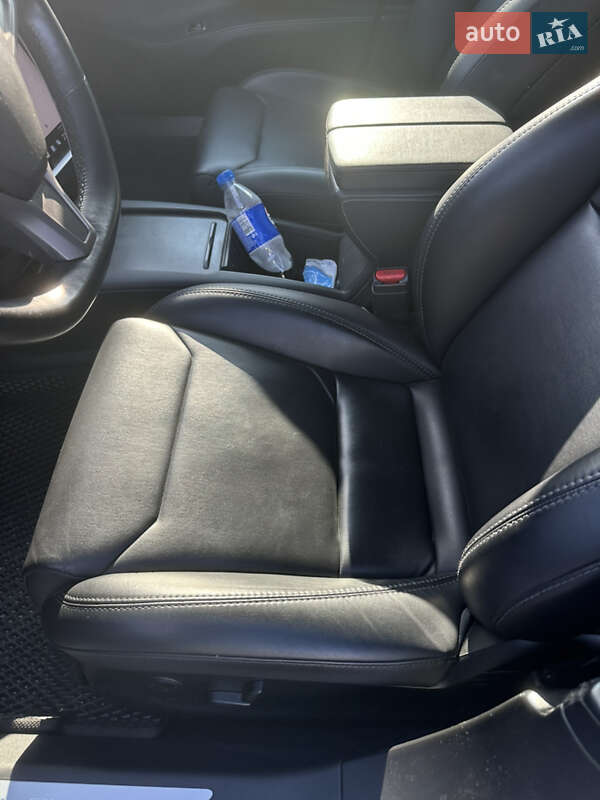 Лифтбек Tesla Model S 2018 в Харькове