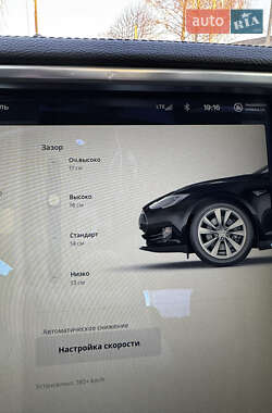 Лифтбек Tesla Model S 2014 в 