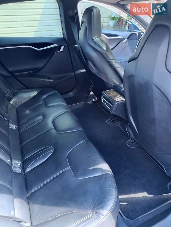 Ліфтбек Tesla Model S 2015 в Конотопі фото 13 Ліфтбек Tesla Model S 2015 в Конотопі
