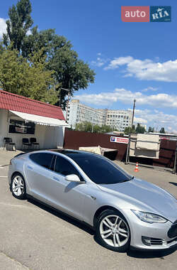 Лифтбек Tesla Model S 2013 в Киеве