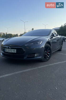 Лифтбек Tesla Model S 2016 в 