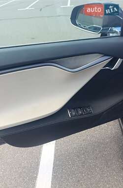 Лифтбек Tesla Model S 2018 в 