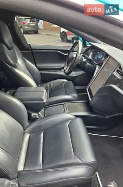 Лифтбек Tesla Model S 2018 в 
