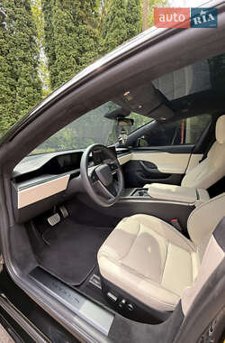 Лифтбек Tesla Model S 2021 в 