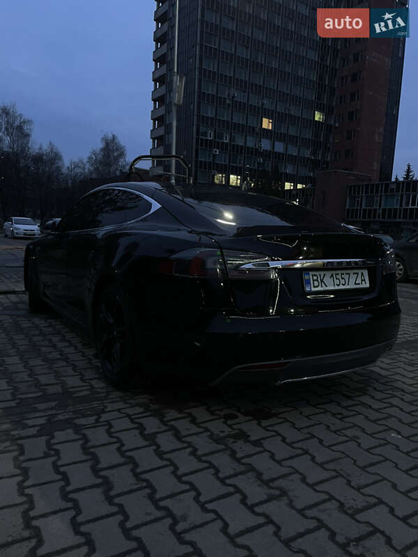 Лифтбек Tesla Model S 2014 в Ровно фото 3 Лифтбек Tesla Model S 2014 в Ровно