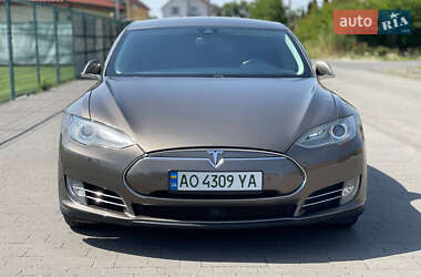 Лифтбек Tesla Model S 2015 в 