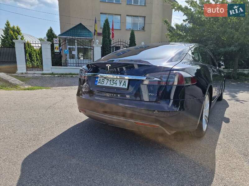 Лифтбек Tesla Model S 2015 в Виннице фото 13 Лифтбек Tesla Model S 2015 в Виннице