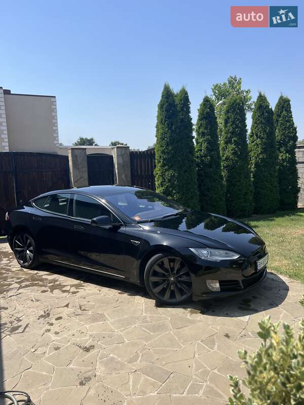 Лифтбек Tesla Model S 2015 в Одессе