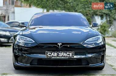 Лифтбек Tesla Model S 2021 в 