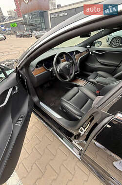Лифтбек Tesla Model S 2020 в 