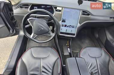 Ліфтбек Tesla Model S 2013 в 