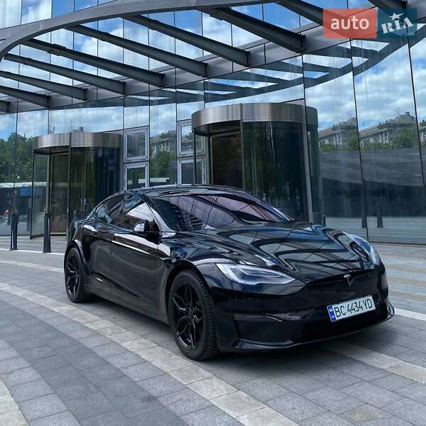 Tesla Model S 2021