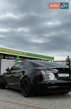 Лифтбек Tesla Model S 2021 в 