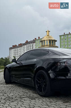 Лифтбек Tesla Model S 2021 в 
