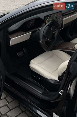Лифтбек Tesla Model S 2021 в 