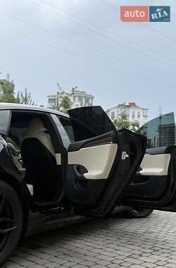 Лифтбек Tesla Model S 2021 в 