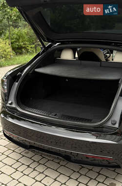 Лифтбек Tesla Model S 2021 в 