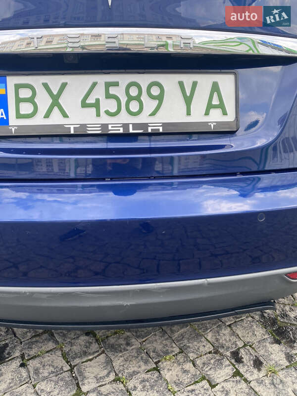 Лифтбек Tesla Model S 2015 в Хмельницком фото 14 Лифтбек Tesla Model S 2015 в Хмельницком