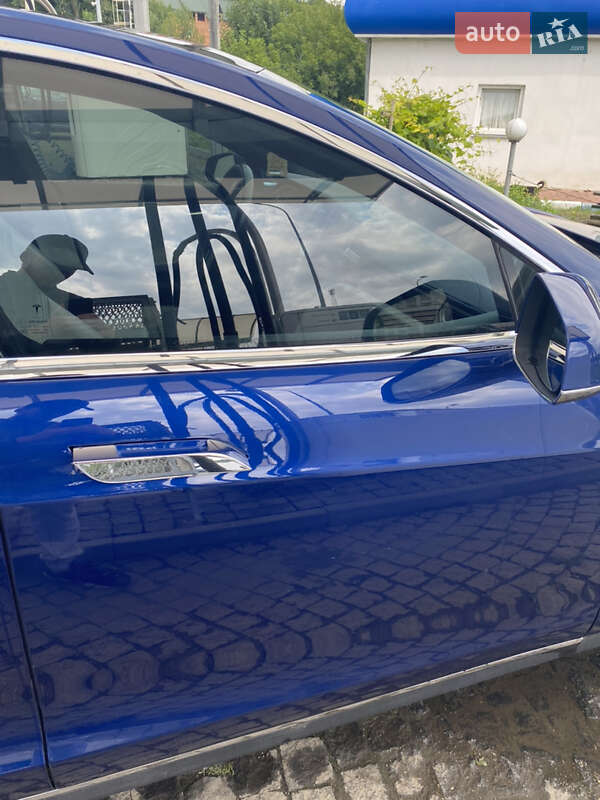 Лифтбек Tesla Model S 2015 в Хмельницком фото 20 Лифтбек Tesla Model S 2015 в Хмельницком