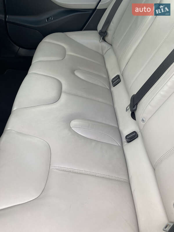 Лифтбек Tesla Model S 2015 в Хмельницком фото 31 Лифтбек Tesla Model S 2015 в Хмельницком