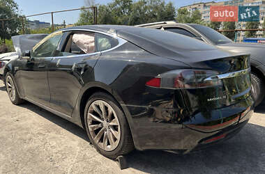 Лифтбек Tesla Model S 2016 в Днепре