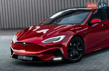Лифтбек Tesla Model S 2020 в 