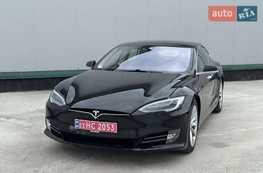 Лифтбек Tesla Model S 2016 в 
