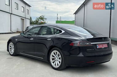 Лифтбек Tesla Model S 2016 в 