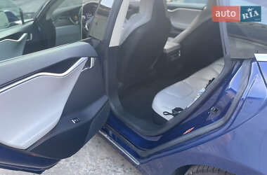 Лифтбек Tesla Model S 2016 в 