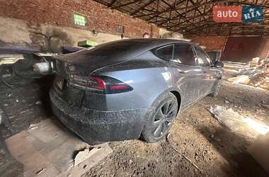 Лифтбек Tesla Model S 2022 в 