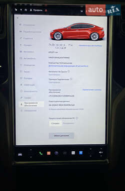 Лифтбек Tesla Model S 2016 в 