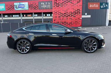 Лифтбек Tesla Model S 2020 в 