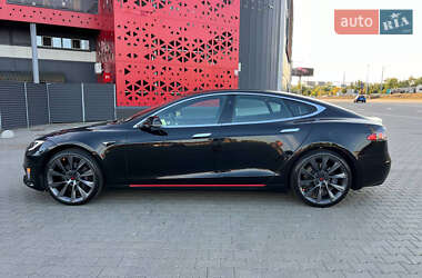 Лифтбек Tesla Model S 2020 в Киеве
