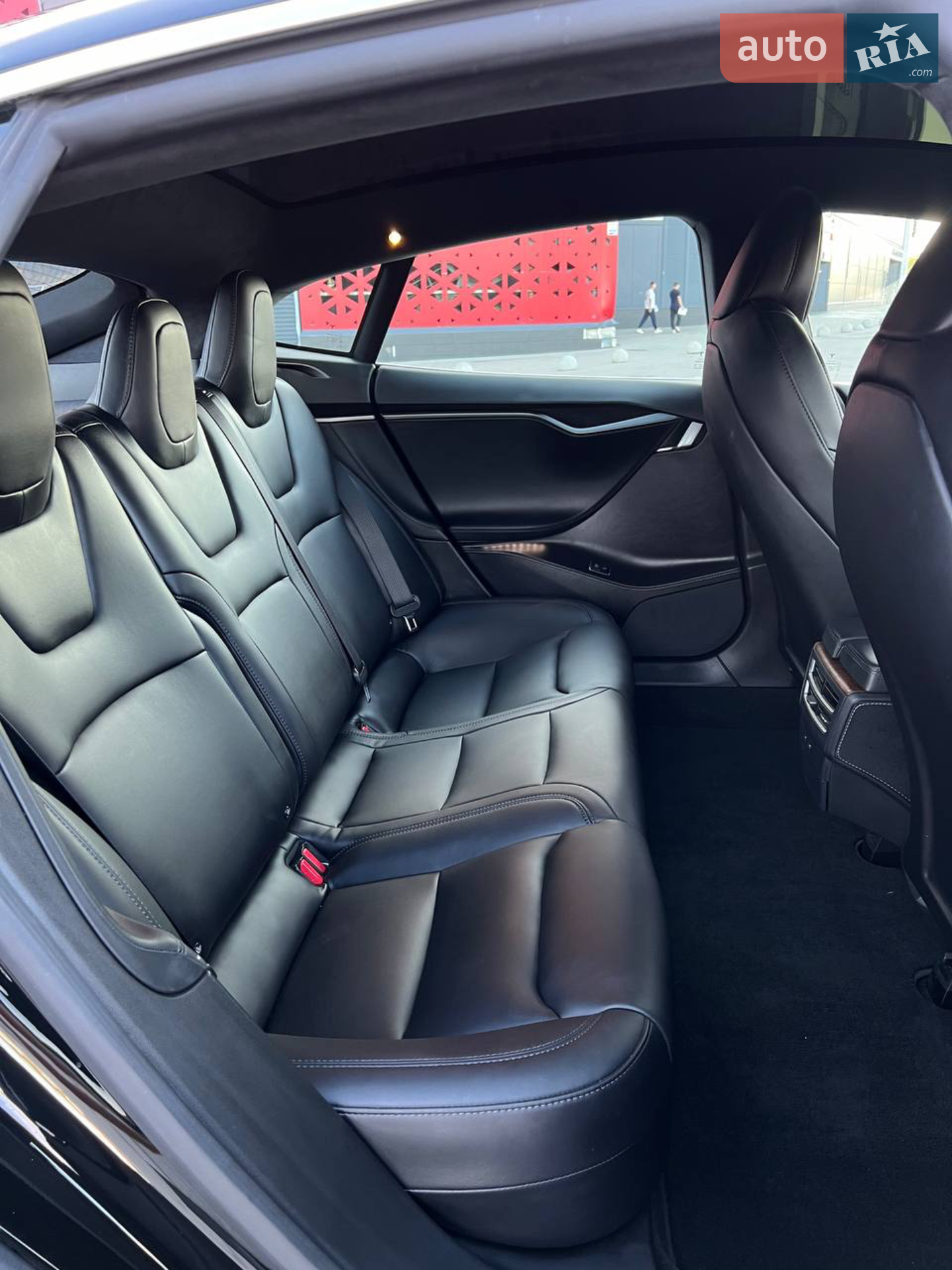 2020 Tesla Model S - мініатюра 13
