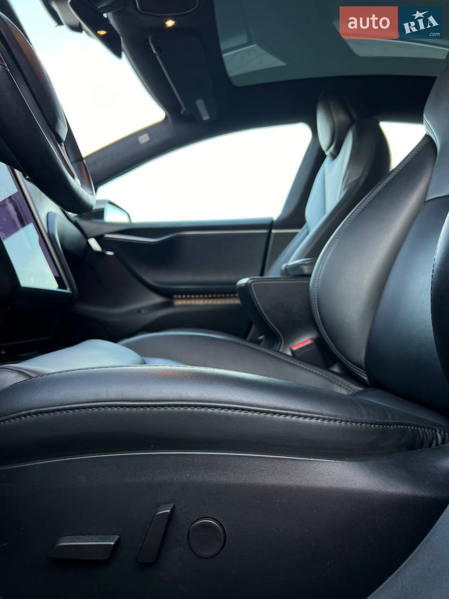 2020 Tesla Model S - мініатюра 18