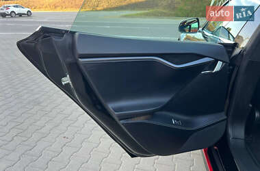 Лифтбек Tesla Model S 2020 в Киеве