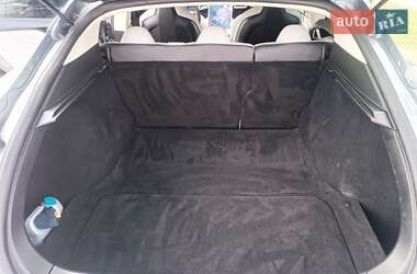 Лифтбек Tesla Model S 2014 в 