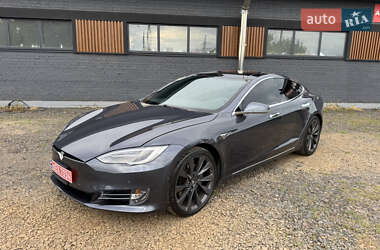 Лифтбек Tesla Model S 2018 в 