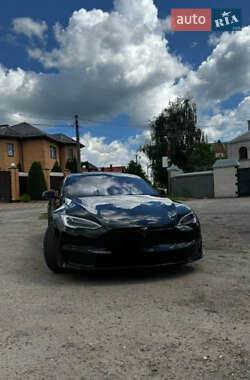 Лифтбек Tesla Model S 2021 в 
