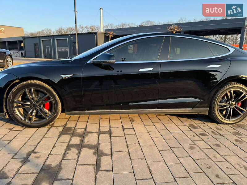 Ліфтбек Tesla Model S 2014 в Луцьку
