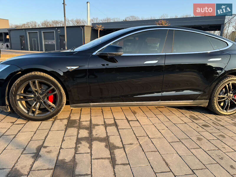 Ліфтбек Tesla Model S 2014 в Луцьку